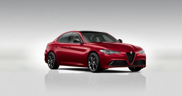 Alfa Romeo Giulia Veloce Q4 - Pano - Technologie-Paket