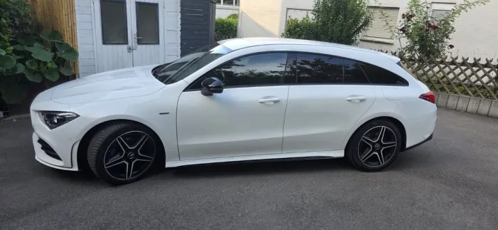 Mercedes-Benz CLA 180 Shooting Brake -