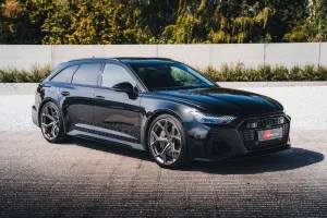 Audi RS6 Avant / Mythos Black Metallic / RS Dynamic