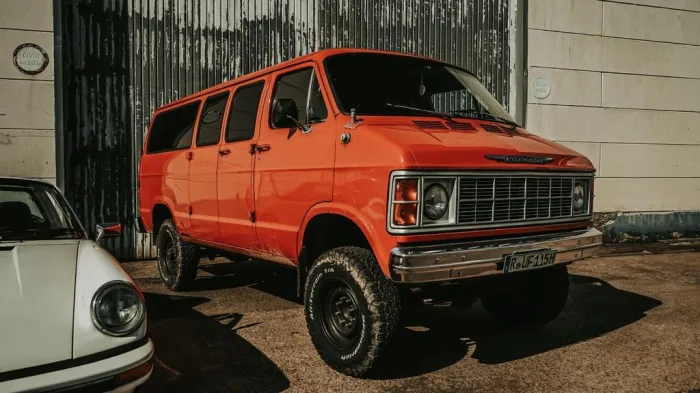 Other Dodge B300 Pathfinder 4x4 MOWAG V8 Oldtime...