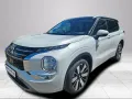 Mitsubishi Plug-in Hybrid Outlander 2.4L PHEV TOP NEW MODEL