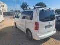 Peugeot Traveller 9 posti