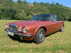 Jaguar Daimler Double-Six Van Den Plas