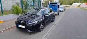 MG3 1.5 Hybrid+ Luxury schwarz wenig Kilometer