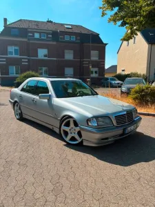 Mercedes-Benz Mercedes C280 LEDER AUTOMATIK TÜV NEU