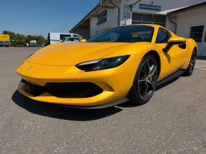 Ferrari 296 GTS  in GIALLO TRIPLO STRATO