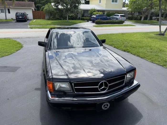 Mercedes-Benz 560SEC