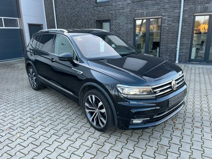 Volkswagen Tiguan Highline R Line/Led/Led/Navi/eSitz/20Zoll