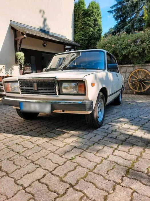 Lada 2107 Limosine 83 PS  1,7 Liter Hubraum