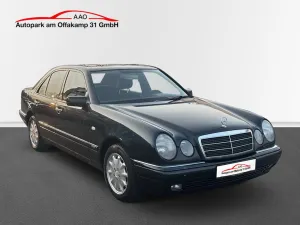 Mercedes-Benz E 280 ELEGANCE*KLIMA*SCHIEBEDACH*1-HAND*RENTNER