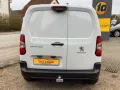 Peugeot Partner 1,5 BLUE HDI / AHK / ALLWETTERREIFEN