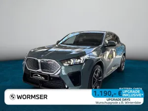BMW iX2 xDrive30