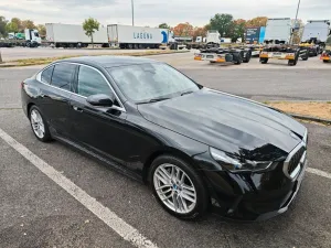 BMW i5 eDrive40 -BMW i5 eDrive40 - Travel & Comfort 