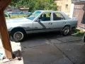 Mercedes-Benz Oldtimer 230E w124