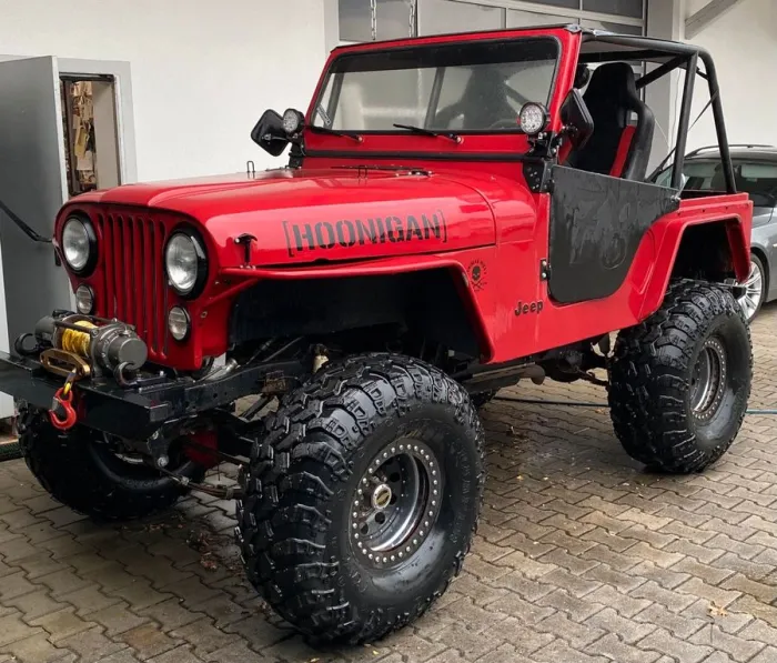 Jeep CJ5 V8 78er Offroad Trophy