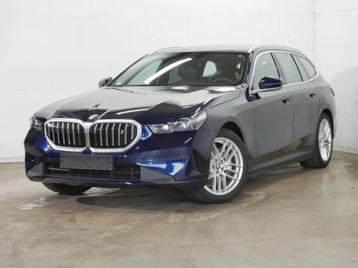 BMW i5 eDrive40 Sitzbelüftung, Glasdach, Bowers & Wi