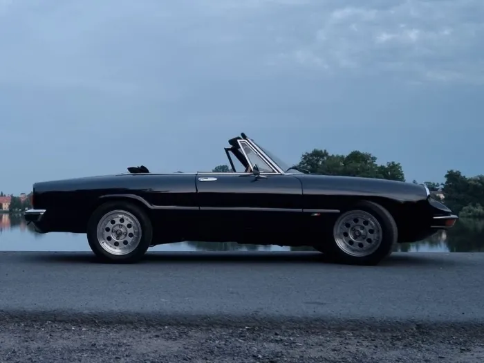 Alfa Romeo 2000 Spider Veloce (82)