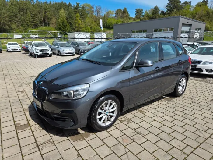 BMW 218 Active Tourer Advantage, Modellpflege