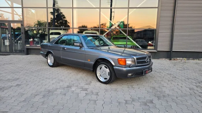 Mercedes-Benz 560