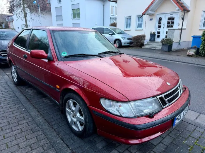 Saab 900 2.0i Coupé -