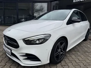 Mercedes-Benz B 200 AMG LINE PANO RFK LANE&SIDE Assist Memory