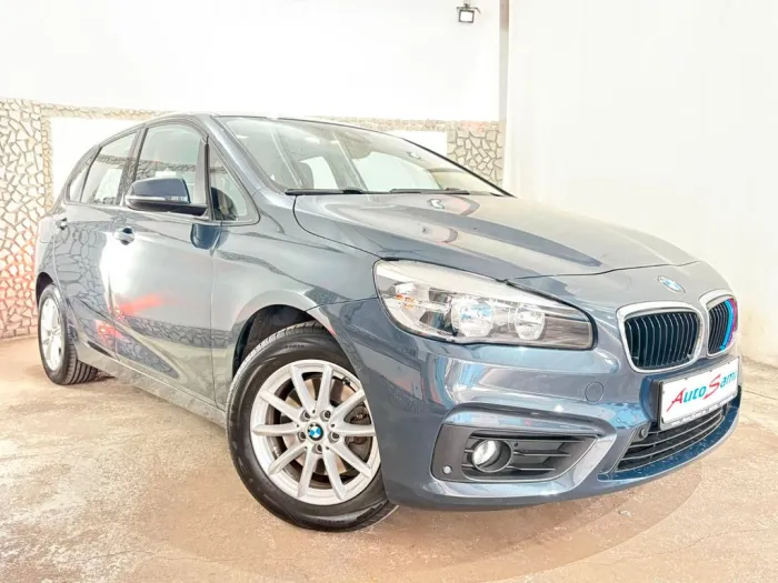 BMW 218i Active Tourer 63TKM SITZH. NAVI TEMPO AHK