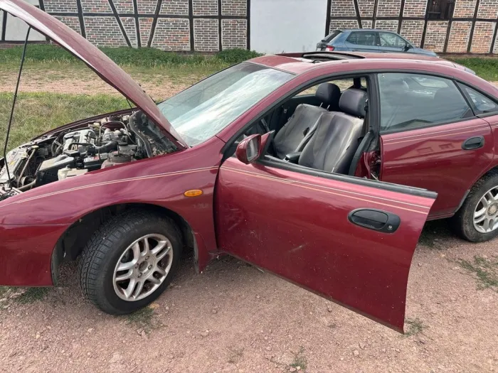 Mazda 323 F
