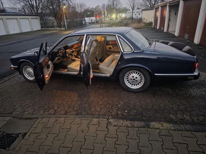 Jaguar XJ40 Sovereign 3.2 - Handschalter - H-Kennz.