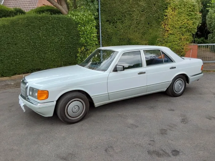 Mercedes-Benz Mercedes 300 SE in gute Hände abzugeben, O...