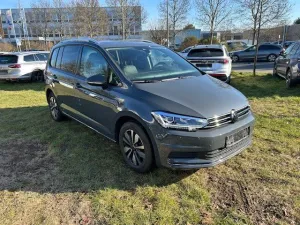 Volkswagen Touran Move 1,5l TSI DSG AHK, 7-Sitzer