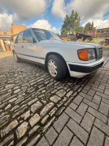 Mercedes-Benz Mercedes W124.Bj.1985 Oldtimer Zulassung u...