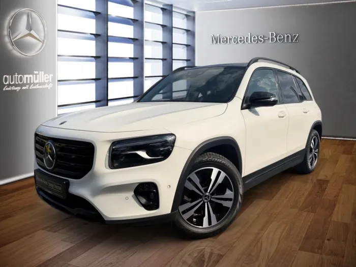 Mercedes-Benz GLB 220 4m NIGHT+PANO+AHK+LENKRADHEIZ+MULTIBEAM+