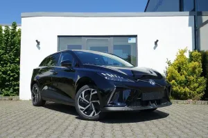 MG4 PREMIUM 190PS 64 kWh 7J Garantie