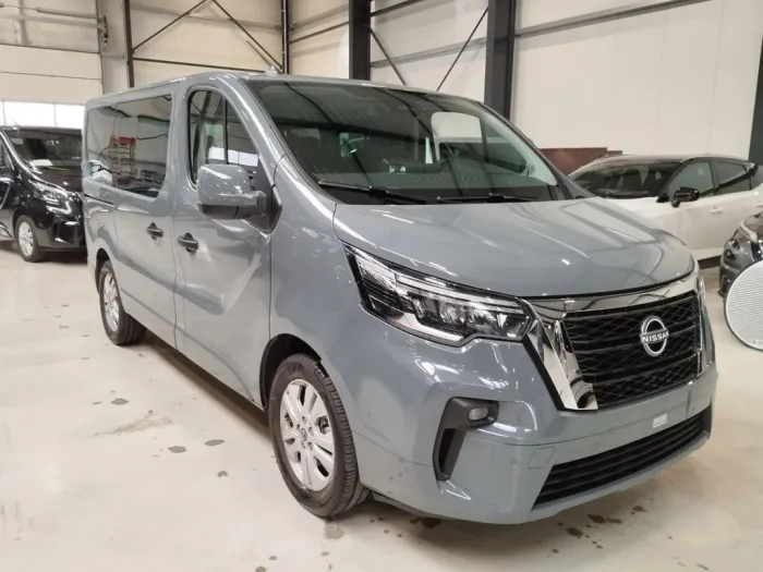 Nissan Primastar Kombi L1H1 2,8t Tekna 8-Sitzer