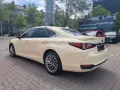 Lexus ES 300h Luxury TAXI Paket + Folierung