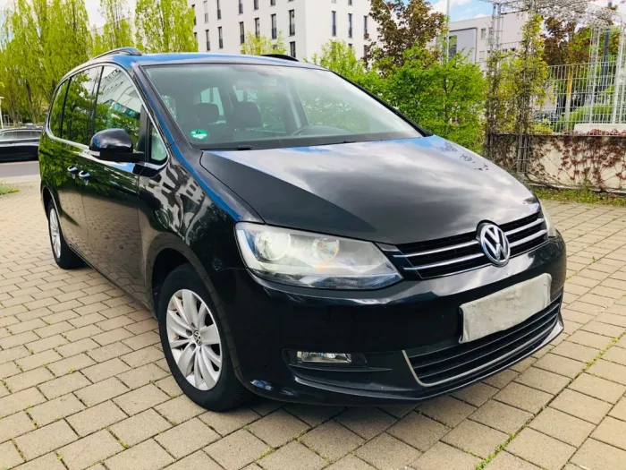 Volkswagen Sharan 1.4 TSI Aut 7-SITZER NAVI-SHZ-KAM-ALW-TÜV