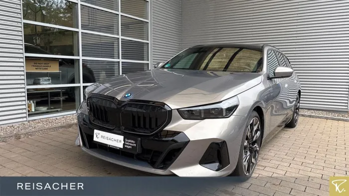 BMW 550e A xDrive Tou M-Sport,M-Sport PRO,Pano,AHK,D