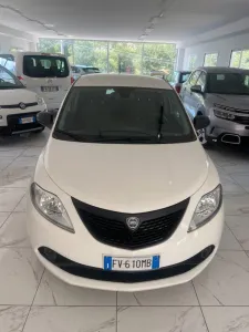 Lancia Ypsilon 1.2 69 CV 5 porte Elefantino Blu