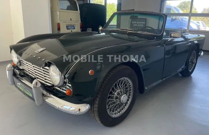 Triumph TR4