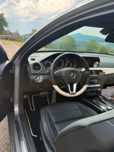 Mercedes-Benz 250