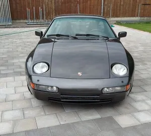 Porsche 928 GT