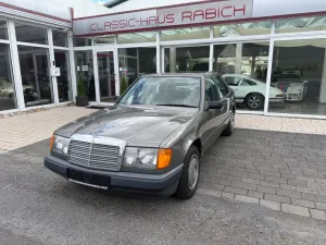 Mercedes-Benz 260 E H-Zulassung