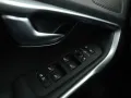 Volvo V40 1.5 R-Design Aut.*NAV*TEMP*CAM*PDC*SHZ*ALU*