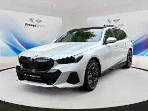 BMW 540d xDrive Touring AHK 360° HEAD-UP SITZBELÜFT