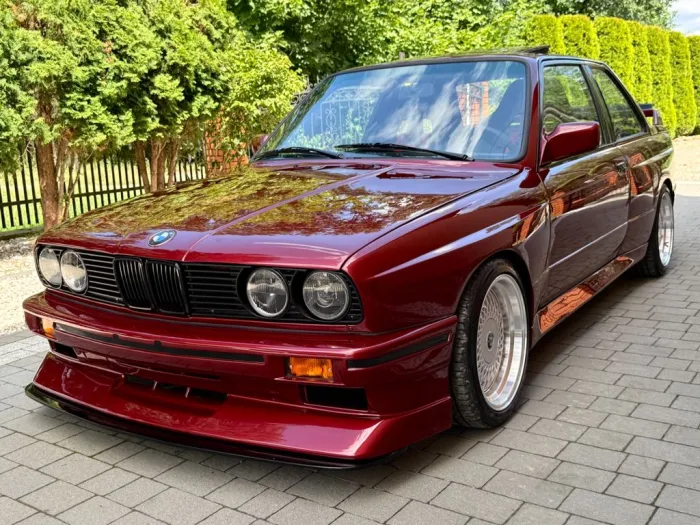 BMW E30 Coupe  M3 Conversion 2.8