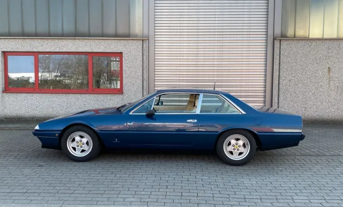 Ferrari 412