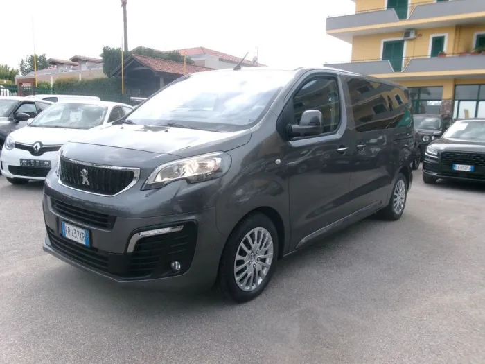 Peugeot Expert TRAVELLER 1.6 HDI 115CV E6 8 POST