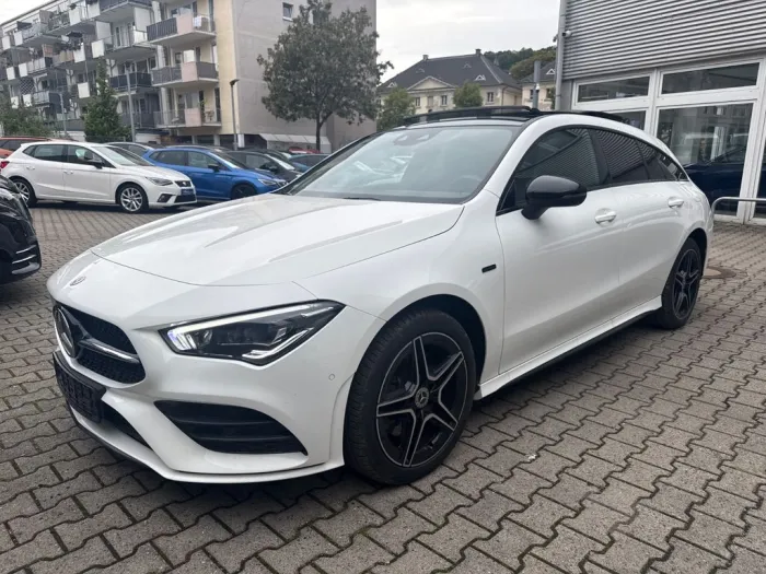 Mercedes-Benz CLA 250 e SB AMG Line*Pano*Standheizung*Kamera