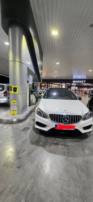 Mercedes-Benz E 350 BlueTech