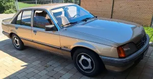 Opel Rekord E2 2.0S